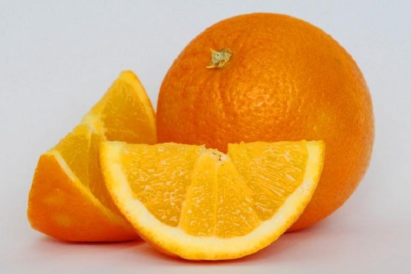Pasos para dibujar una naranja con su textura de piel