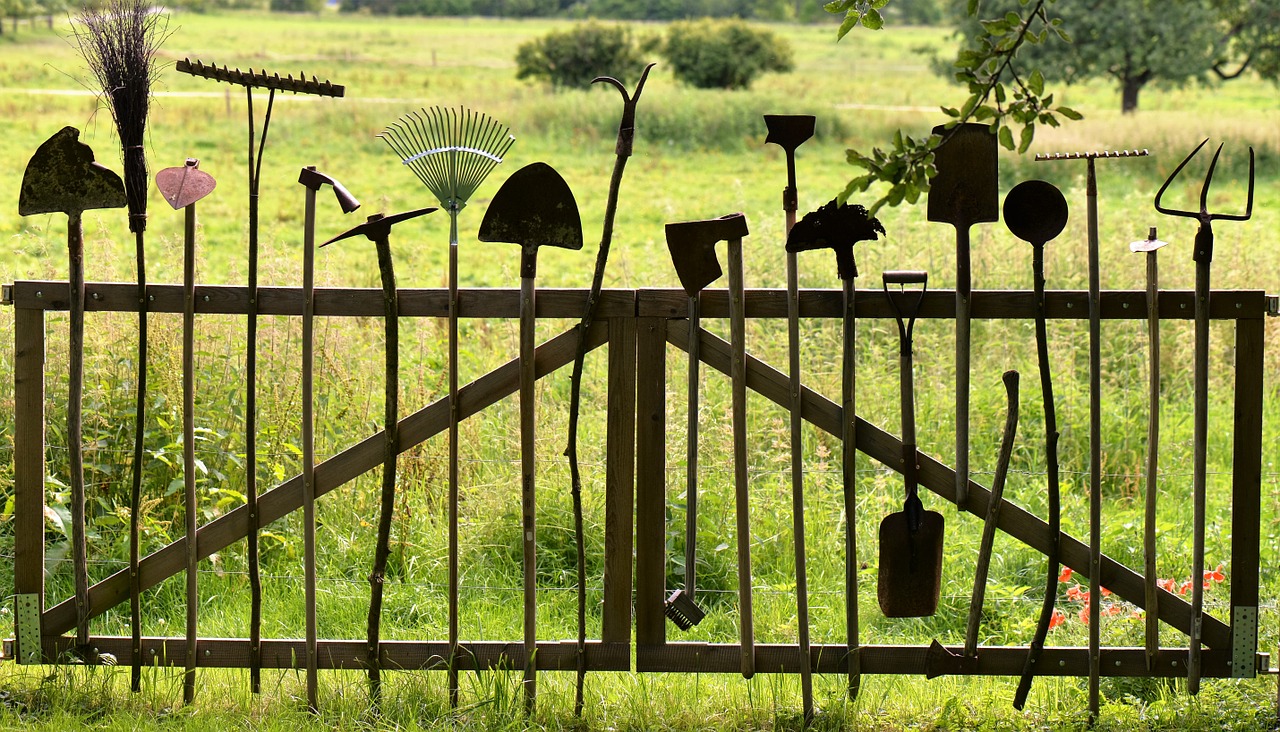 Valla de jardín de madera: cómo hacerla y que dure