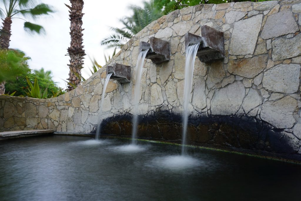 fuente de pared