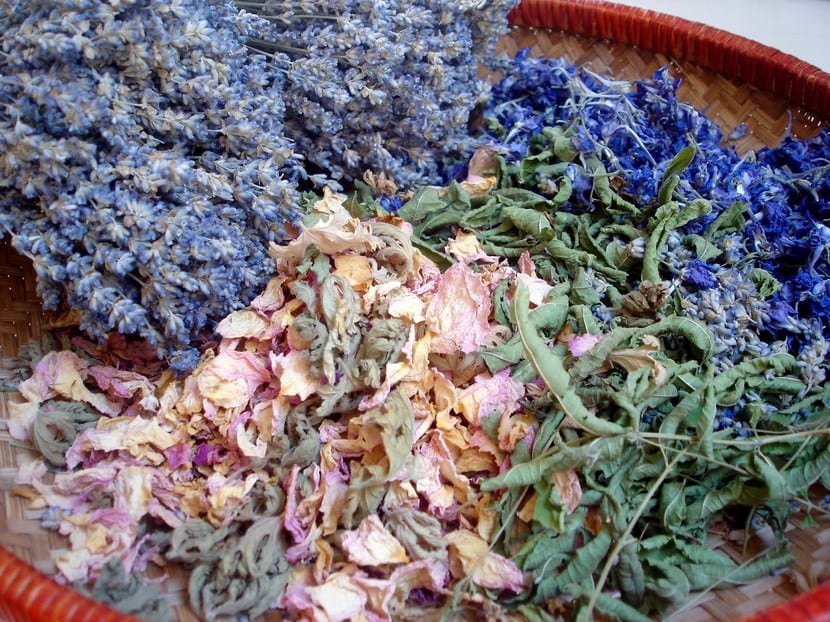 Aromatizar la casa con plantas y hierbas frescas