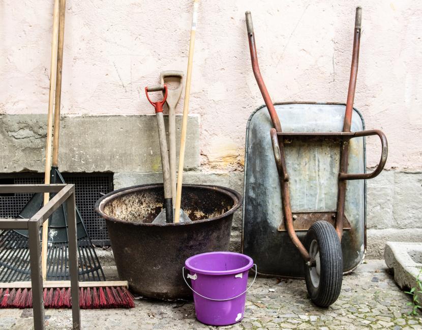 Herramientas básicas de jardín: cuáles y cómo elegirlas