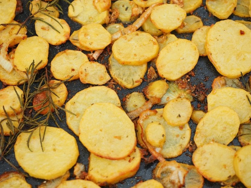 Patatas asadas al horno, una de las mejores preparaciones para la variedad Agria