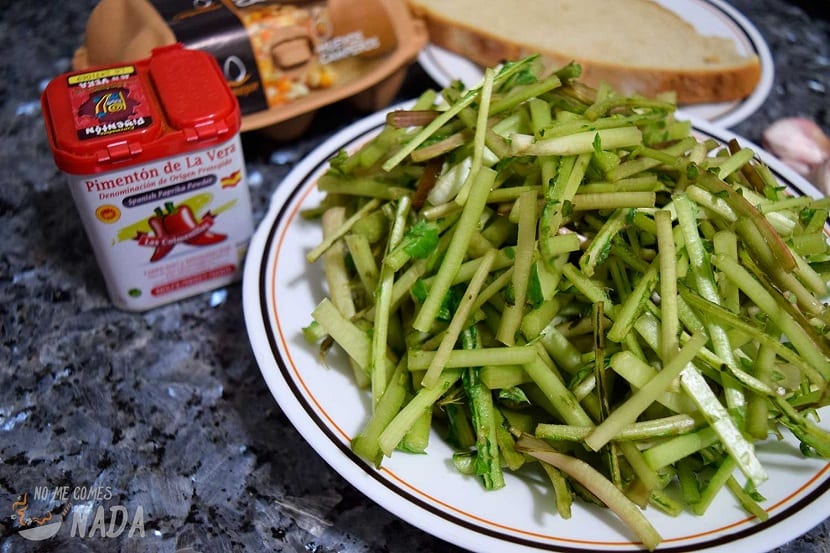 Tagarninas preparadas en la cocina