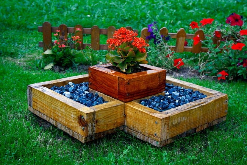 Macetas y jardineras de madera