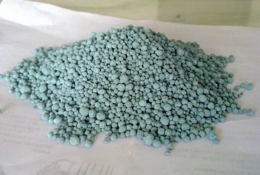 Abonos minerales granulados
